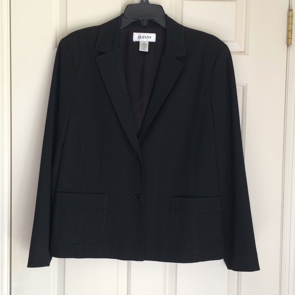 Alfani Women’s Black Blazer